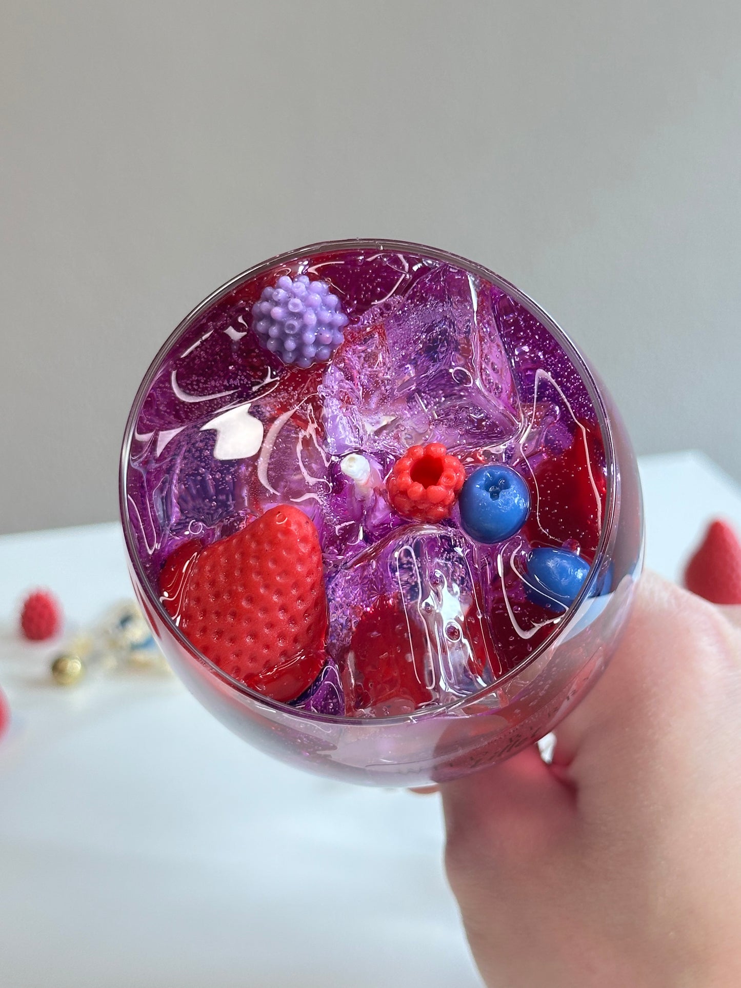 Wild Berry Lillet - Duftkerze