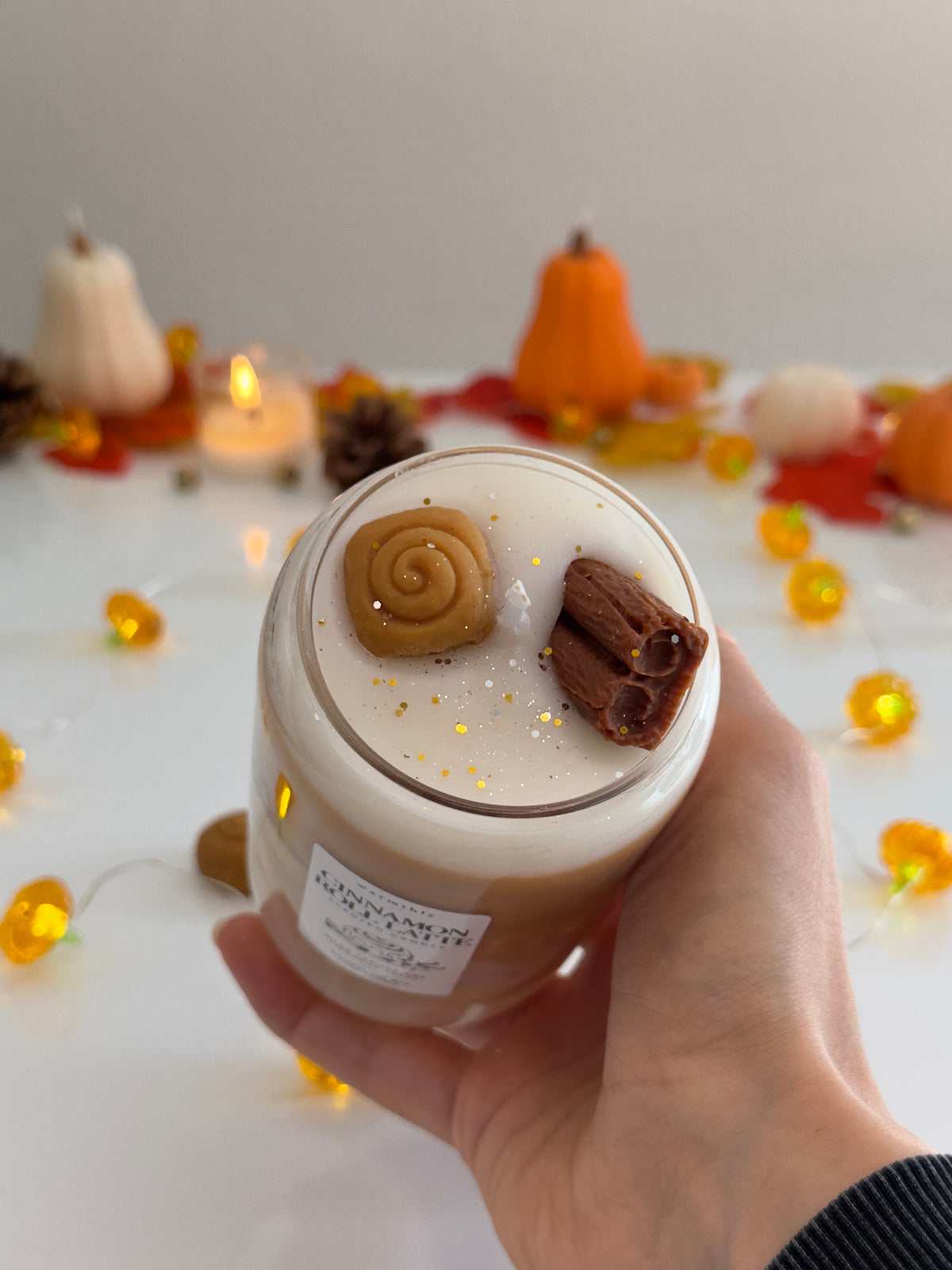 Cinamon Roll Latte Kerze